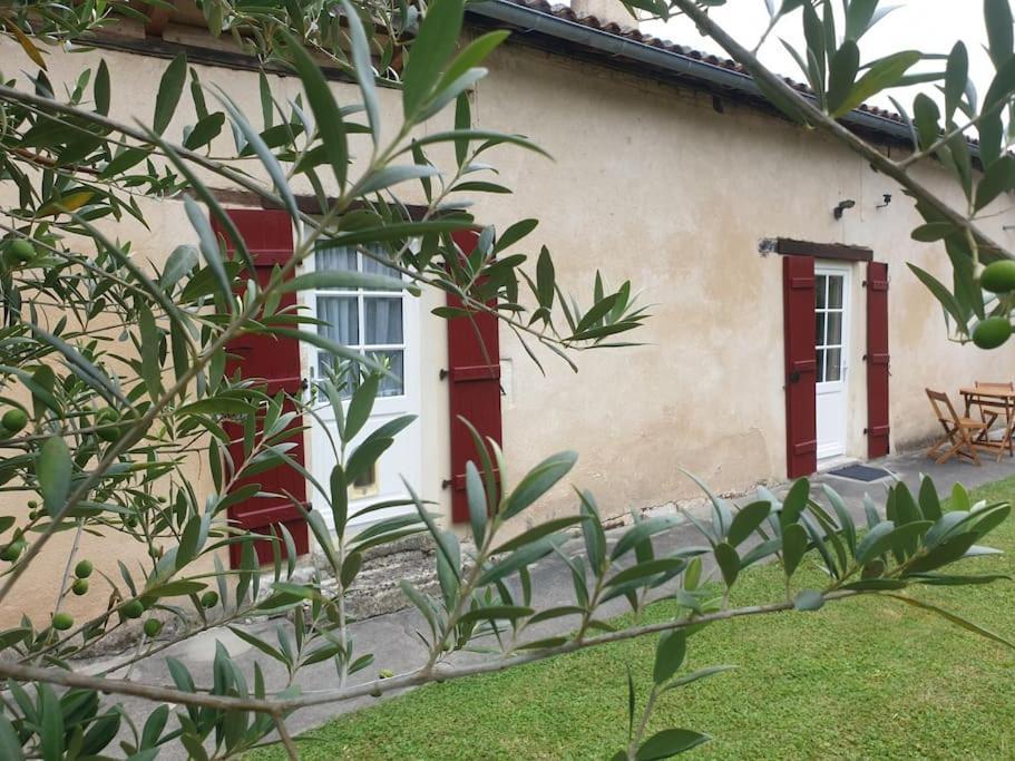 Le Tourniquet - Aubeterre Tiny House Aubeterre-sur-Dronne Exterior photo